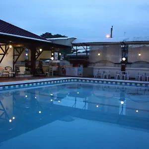 2* Bed & Breakfast La Piscine