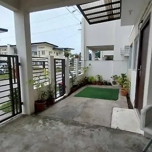 Holiday home 2 Storey House 4 Bedroom Diamond Heights Near Airport